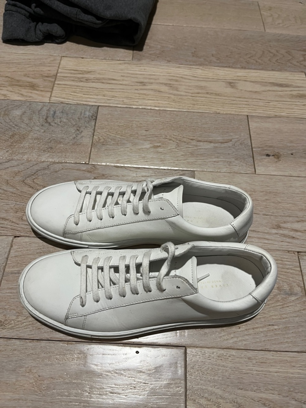 Oliver Cabell Men’s White Sneakers - Picture 2 of 2